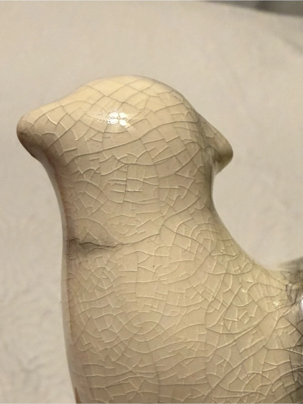 Vase - Vintage - William Kent Staffordshire Lamb Spill Vase, c. 1944-1962 crack